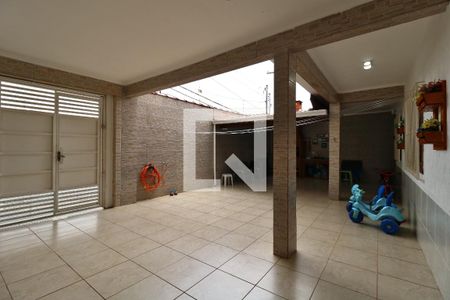 Casa à venda com 180m², 3 quartos e 2 vagasGaragem