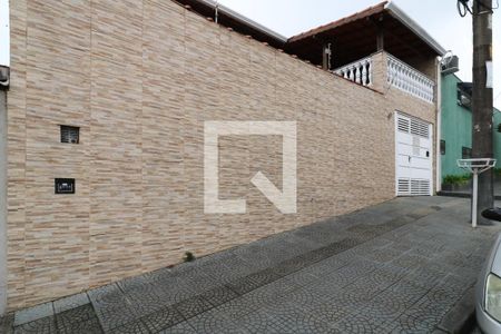 Casa à venda com 180m², 3 quartos e 2 vagasFachada