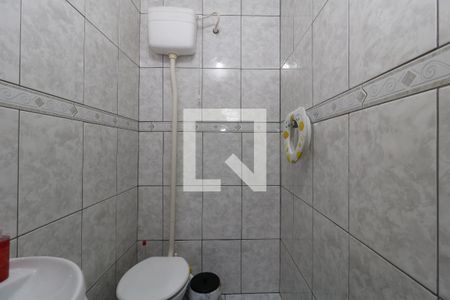 Casa à venda com 180m², 3 quartos e 2 vagasBanheiro de Serviço