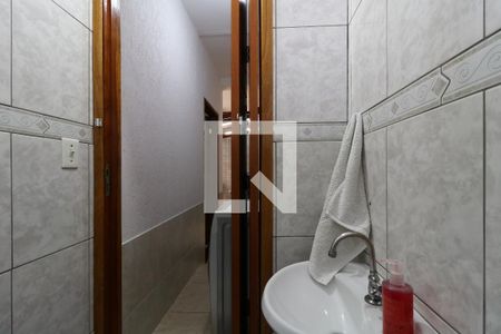 Casa à venda com 180m², 3 quartos e 2 vagasBanheiro de Serviço
