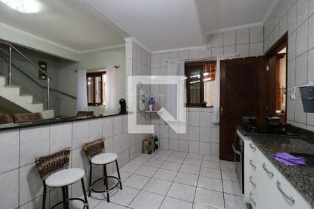 Casa à venda com 180m², 3 quartos e 2 vagasCozinha