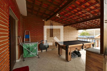 Casa à venda com 180m², 3 quartos e 2 vagasVaranda