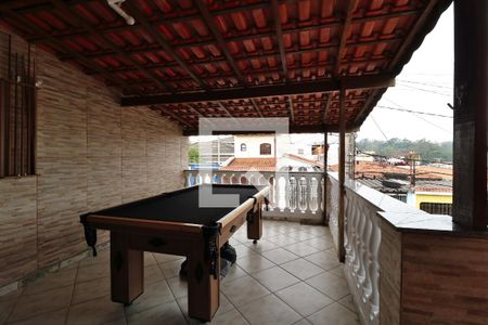 Casa à venda com 180m², 3 quartos e 2 vagasVaranda