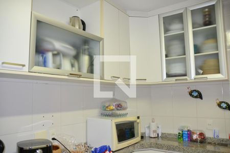 Apartamento à venda com 187m², 3 quartos e 3 vagas Apartamento à venda com 187m², 3 quartos e 3 vagasCozinha