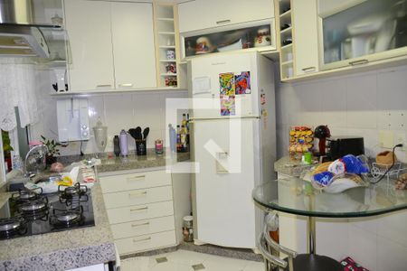 Apartamento à venda com 187m², 3 quartos e 3 vagas Apartamento à venda com 187m², 3 quartos e 3 vagasCozinha