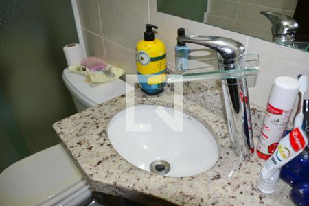 Apartamento à venda com 187m², 3 quartos e 3 vagas Apartamento à venda com 187m², 3 quartos e 3 vagasBanheiro Suíte 2
