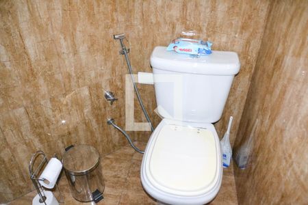 Apartamento à venda com 187m², 3 quartos e 3 vagas Apartamento à venda com 187m², 3 quartos e 3 vagasBanheiro Suíte 1