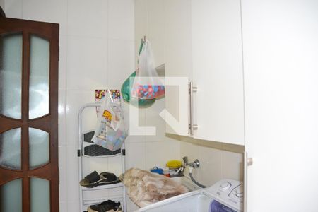 Apartamento à venda com 187m², 3 quartos e 3 vagas Apartamento à venda com 187m², 3 quartos e 3 vagasÁrea de Serviço