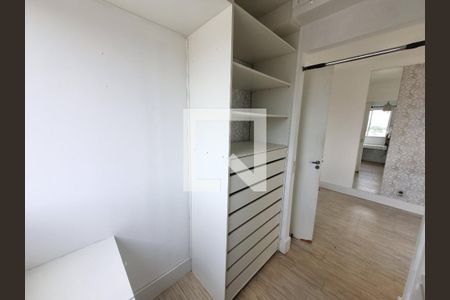 Apartamento à venda com 65m², 2 quartos e 1 vagaCloset da suíte