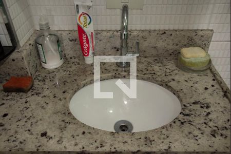 Apartamento para alugar com 76m², 2 quartos e 1 vaga Apartamento para alugar com 76m², 2 quartos e 1 vagaBanheiro