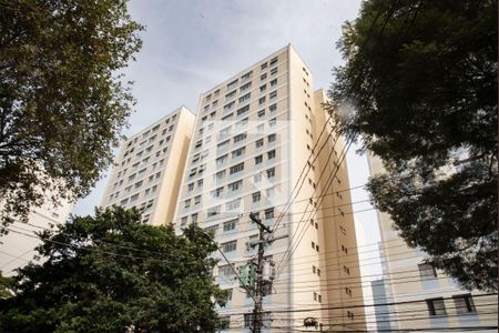 Apartamento para alugar com 76m², 2 quartos e 1 vaga Apartamento para alugar com 76m², 2 quartos e 1 vagaFachada