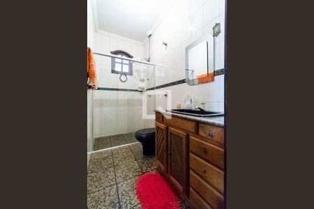 Casa à venda com 180m², 3 quartos e sem vagaBanheiro social