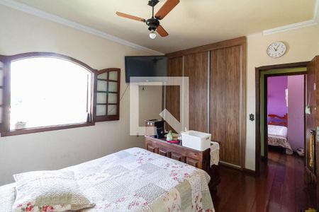 Casa à venda com 180m², 3 quartos e sem vagaSuíte