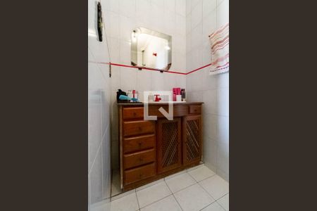 Casa à venda com 180m², 3 quartos e sem vagaBanheiro da suíte