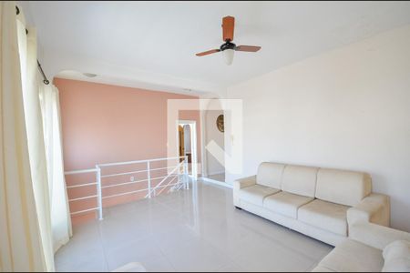 Apartamento à venda com 190m², 4 quartos e 1 vaga Apartamento à venda com 190m², 4 quartos e 1 vagaTerraço