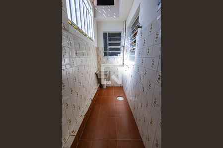 Casa à venda com 240m², 6 quartos e 2 vagas Casa à venda com 240m², 6 quartos e 2 vagasArea de serviço