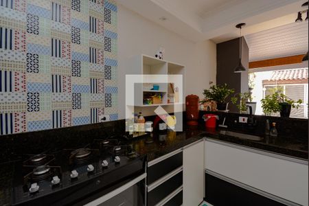 Casa à venda com 150m², 3 quartos e 2 vagas Casa à venda com 150m², 3 quartos e 2 vagasCozinha