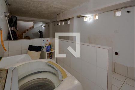 Casa à venda com 150m², 3 quartos e 2 vagas Casa à venda com 150m², 3 quartos e 2 vagasLavanderia