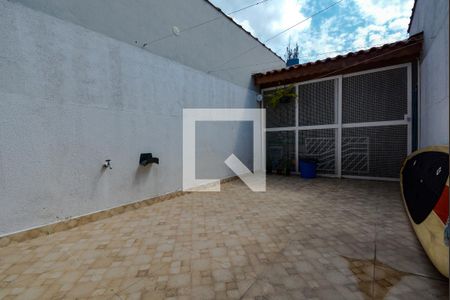 Casa à venda com 150m², 3 quartos e 2 vagas Casa à venda com 150m², 3 quartos e 2 vagasQuintal fundo