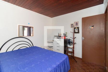 Casa à venda com 222m², 5 quartos e 5 vagas Casa à venda com 222m², 5 quartos e 5 vagasQuarto 2 - Casa 2