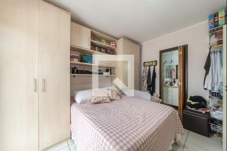 Casa à venda com 180m², 4 quartos e 2 vagas Casa à venda com 180m², 4 quartos e 2 vagasSuíte