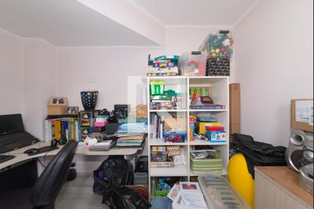Casa à venda com 180m², 4 quartos e 2 vagas Casa à venda com 180m², 4 quartos e 2 vagasQuarto 3