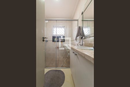 Casa à venda com 180m², 4 quartos e 2 vagas Casa à venda com 180m², 4 quartos e 2 vagasBanheiro Social