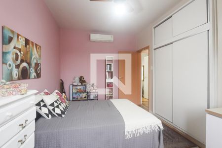 Apartamento à venda com 169m², 3 quartos e 2 vagas Apartamento à venda com 169m², 3 quartos e 2 vagasQuarto 3