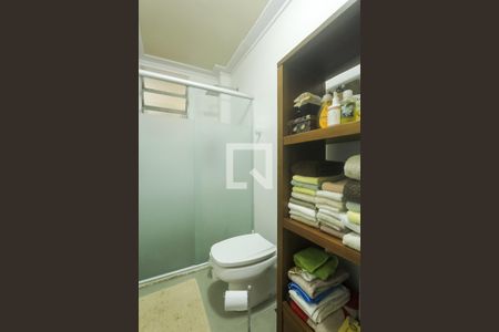 Apartamento à venda com 169m², 3 quartos e 2 vagas Apartamento à venda com 169m², 3 quartos e 2 vagasBanheiro social