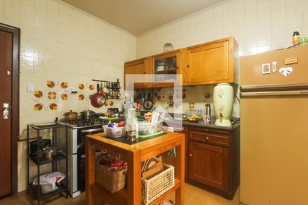 Apartamento à venda com 169m², 3 quartos e 2 vagas Apartamento à venda com 169m², 3 quartos e 2 vagasCozinha