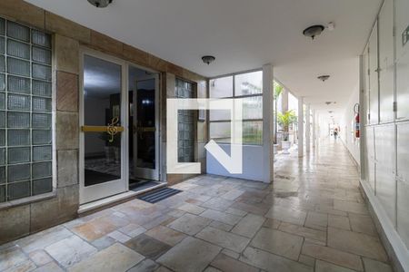 Apartamento à venda com 125m², 3 quartos e 1 vaga Apartamento à venda com 125m², 3 quartos e 1 vagaEntrada do Bloco