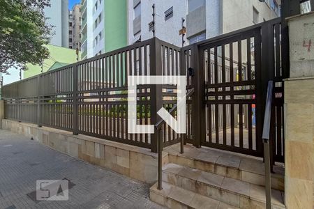 Apartamento à venda com 125m², 3 quartos e 1 vaga Apartamento à venda com 125m², 3 quartos e 1 vagaFachada