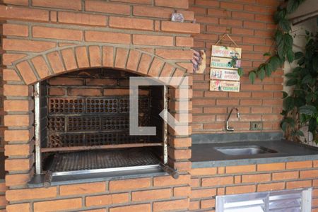 Casa à venda com 114m², 3 quartos e 2 vagas Casa à venda com 114m², 3 quartos e 2 vagasChurrasqueira