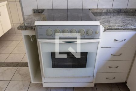 Casa à venda com 114m², 3 quartos e 2 vagas Casa à venda com 114m², 3 quartos e 2 vagasCozinha