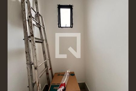 Apartamento à venda com 100m², 2 quartos e 1 vaga Apartamento à venda com 100m², 2 quartos e 1 vagaBanheiro de serviço