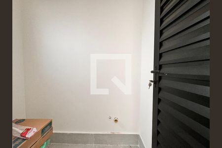 Apartamento à venda com 100m², 2 quartos e 1 vaga Apartamento à venda com 100m², 2 quartos e 1 vagaBanheiro de serviço