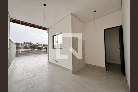 Apartamento à venda com 100m², 2 quartos e 1 vaga Apartamento à venda com 100m², 2 quartos e 1 vagaLavanderia