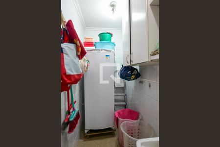 Casa à venda com 198m², 3 quartos e 2 vagas Casa à venda com 198m², 3 quartos e 2 vagasÁrea de Serviço