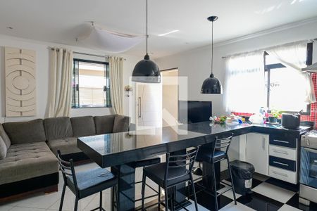 Casa à venda com 198m², 3 quartos e 2 vagas Casa à venda com 198m², 3 quartos e 2 vagasCozinha