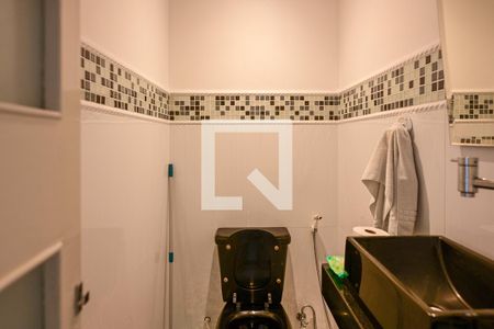 Casa à venda com 198m², 3 quartos e 2 vagas Casa à venda com 198m², 3 quartos e 2 vagasLavabo 2