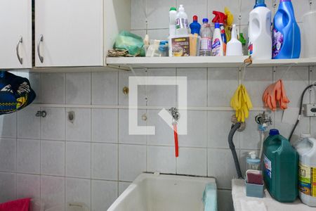 Casa à venda com 198m², 3 quartos e 2 vagas Casa à venda com 198m², 3 quartos e 2 vagasÁrea de Serviço