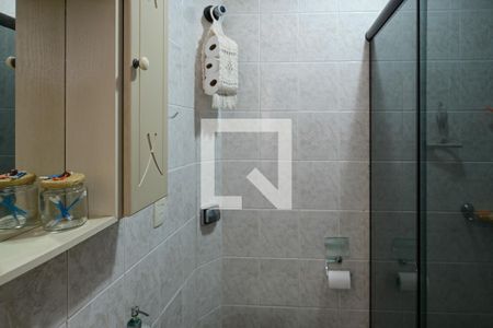 Casa à venda com 198m², 3 quartos e 2 vagas Casa à venda com 198m², 3 quartos e 2 vagasBanheiro Quarto 2