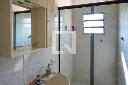 Casa à venda com 198m², 3 quartos e 2 vagas Casa à venda com 198m², 3 quartos e 2 vagasBanheiro Quarto 1