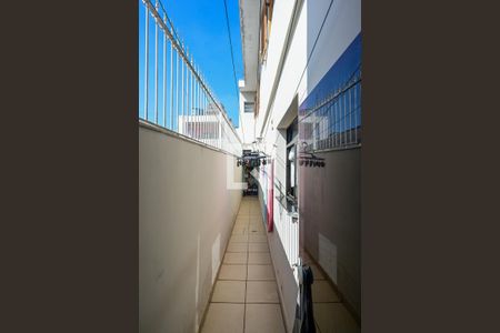 Casa à venda com 198m², 3 quartos e 2 vagas Casa à venda com 198m², 3 quartos e 2 vagasÁrea de Serviço