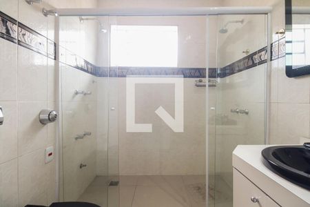 Casa à venda com 400m², 4 quartos e 6 vagas Casa à venda com 400m², 4 quartos e 6 vagasBanheiro Suíte