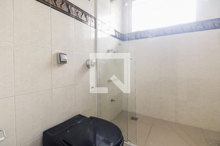 Casa à venda com 400m², 4 quartos e 6 vagas Casa à venda com 400m², 4 quartos e 6 vagasBanheiro Suíte