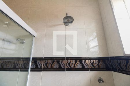 Casa à venda com 400m², 4 quartos e 6 vagas Casa à venda com 400m², 4 quartos e 6 vagasBanheiro Suíte