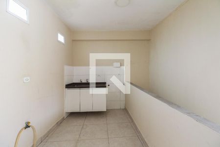 Casa à venda com 400m², 4 quartos e 6 vagas Casa à venda com 400m², 4 quartos e 6 vagasÁrea de Serviço