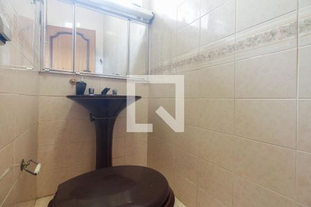 Casa à venda com 400m², 4 quartos e 6 vagas Casa à venda com 400m², 4 quartos e 6 vagasLavabo