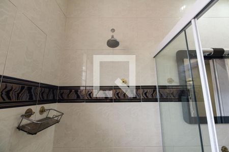 Casa à venda com 400m², 4 quartos e 6 vagas Casa à venda com 400m², 4 quartos e 6 vagasBanheiro Suíte